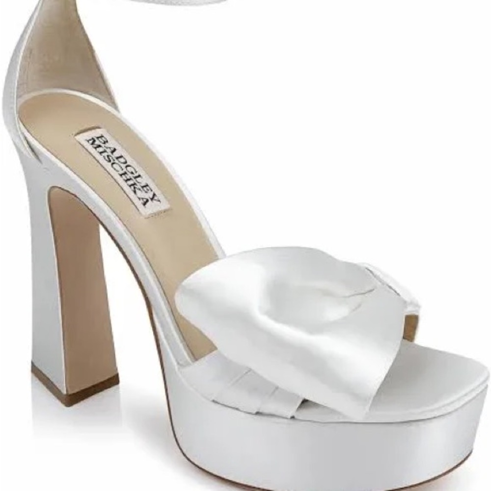 Badgley Mischka White Platform Heels